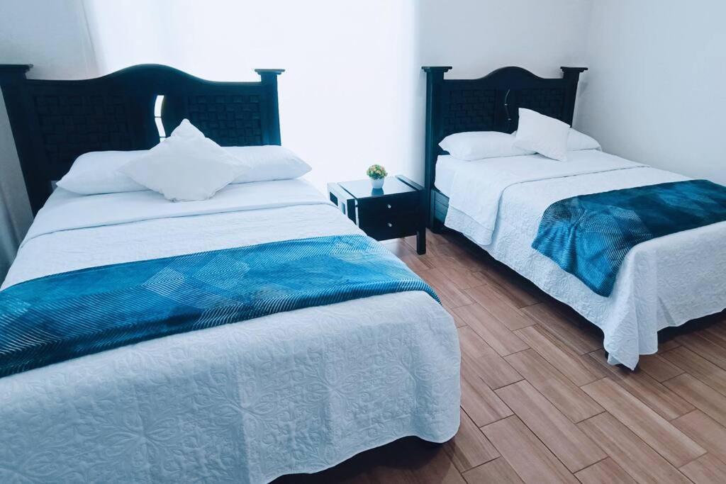 Secure, Central And Quiet Apartment Work Or Travel Мехико Экстерьер фото